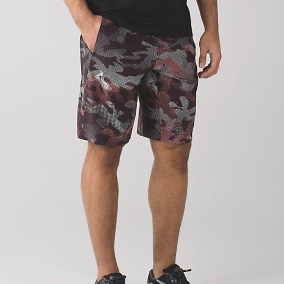 Lululemon Core Short Camo 